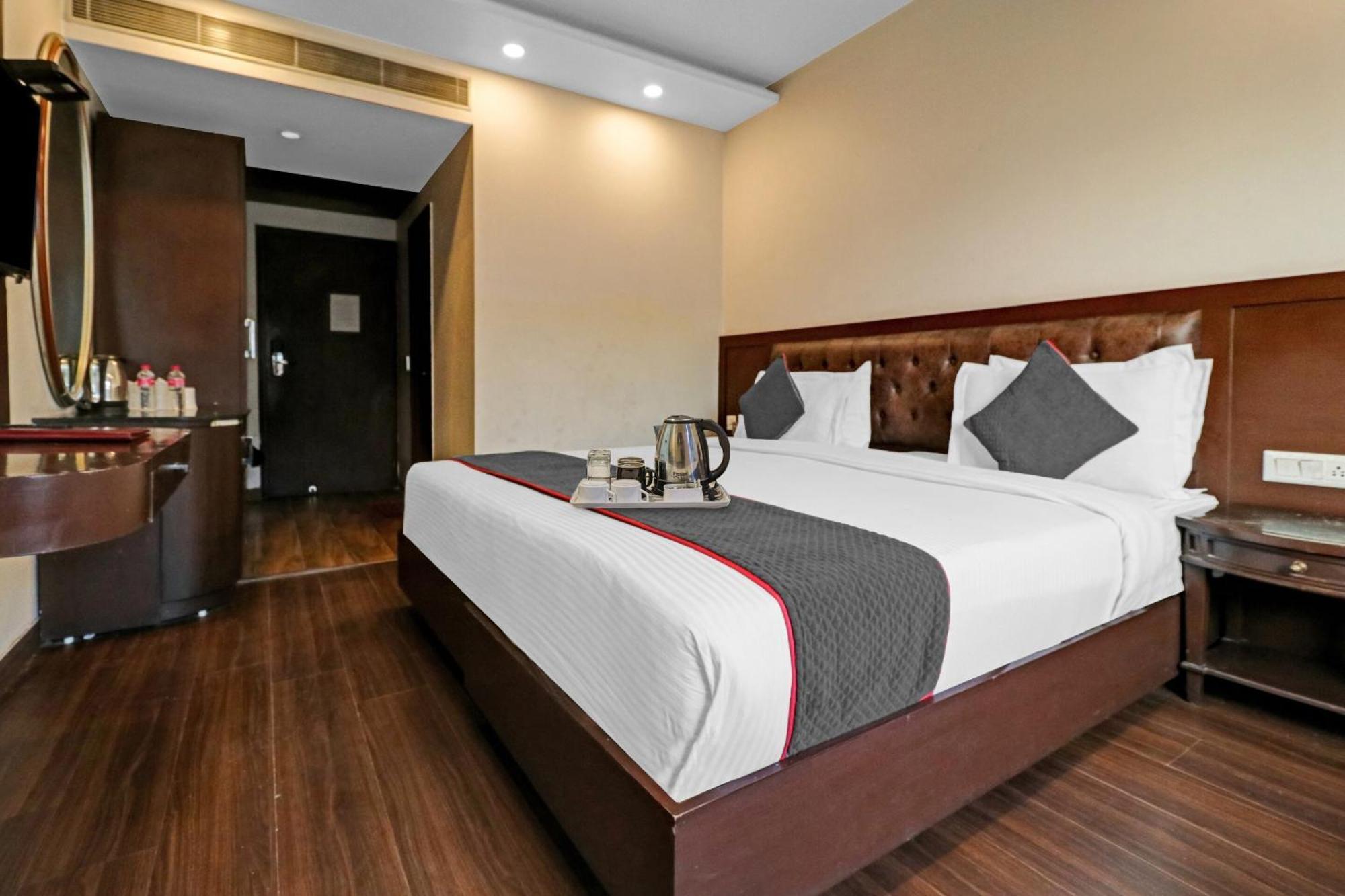 Grand Belwood Near Delhi Airport Hotel New Delhi